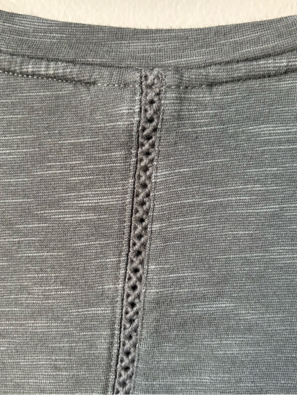 Columbia Grey Heather Long Sleeve Crewneck size Medium - Picture 5 of 13